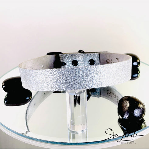 SiaLinda: Halsband Ziegennappa silber, feinstes italienisches Leder, pur, mit Kristall oder mit O-Ring - SiaLinda.com